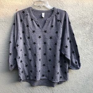 STAR PRINTED SWEATER
